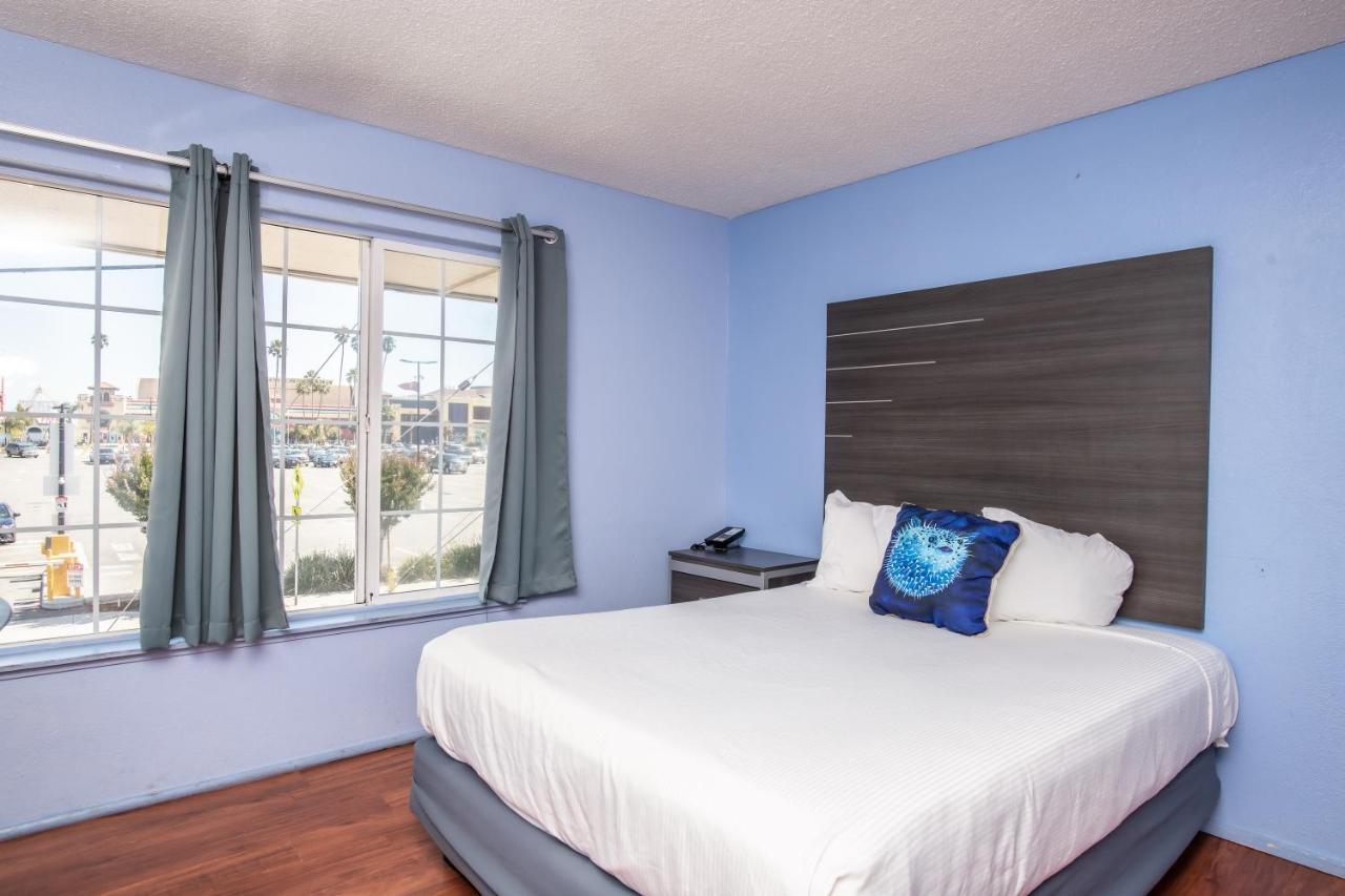 Aqua Breeze Inn 산타크루즈 외부 사진